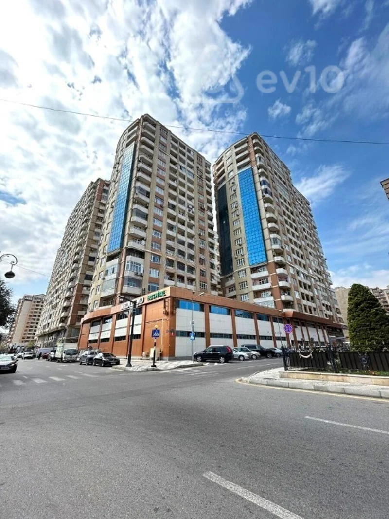 4 otaqlı mənzil, 130 m², Sabit Orucov küçəsi — kirayə — Mənzil, Bakı (10)