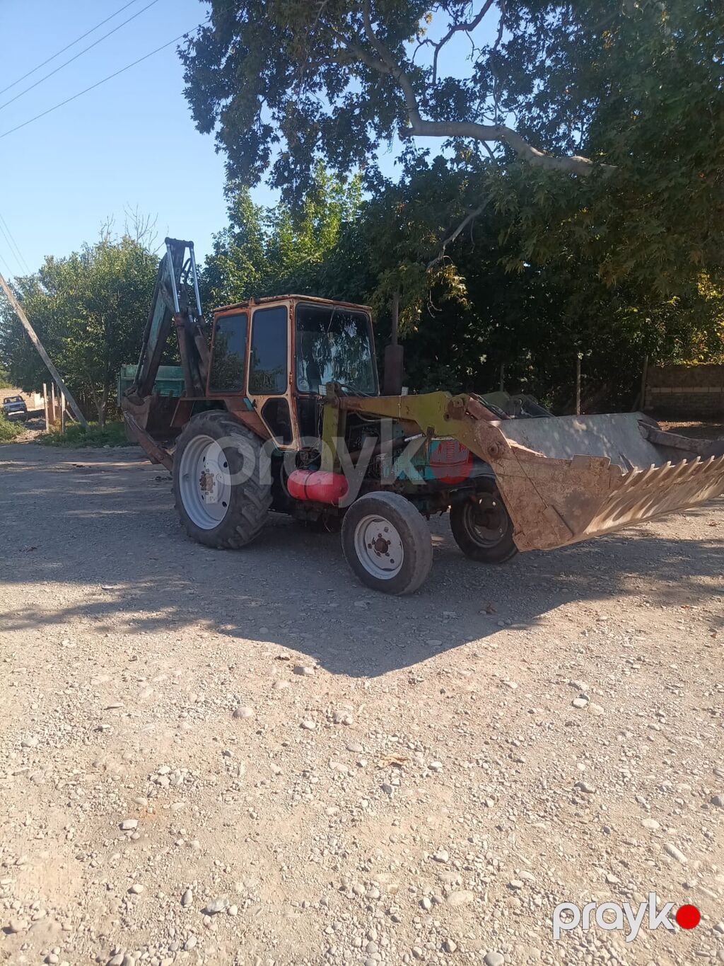 Ekskavator-yükləyici traktor - Ön hissədə iri yükləmə kovası, arxa — Ekskavatorlar, Samux (5)