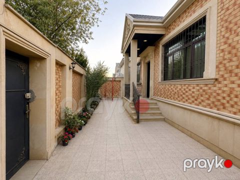 Satılır 4 otaqlı həyət evi/bağ evi 130 m² — Bakı