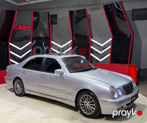 Mercedes E 320, 3.2 L, 2000 il, 277 077 km