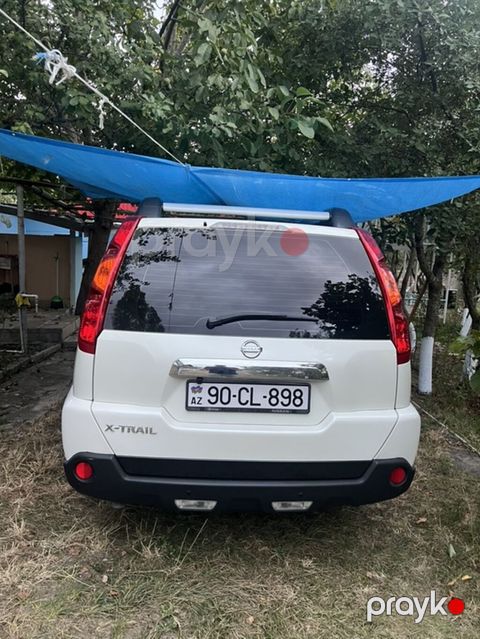 Nissan X-Trail: 2.5 l 2008 il Krossover — Bakı