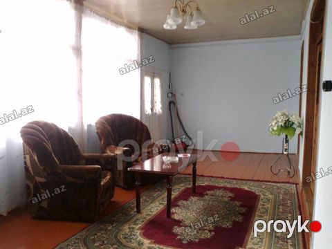 Salyan, 4 otaqlı, Köhnə tikili, 71 kv. m — Salyan