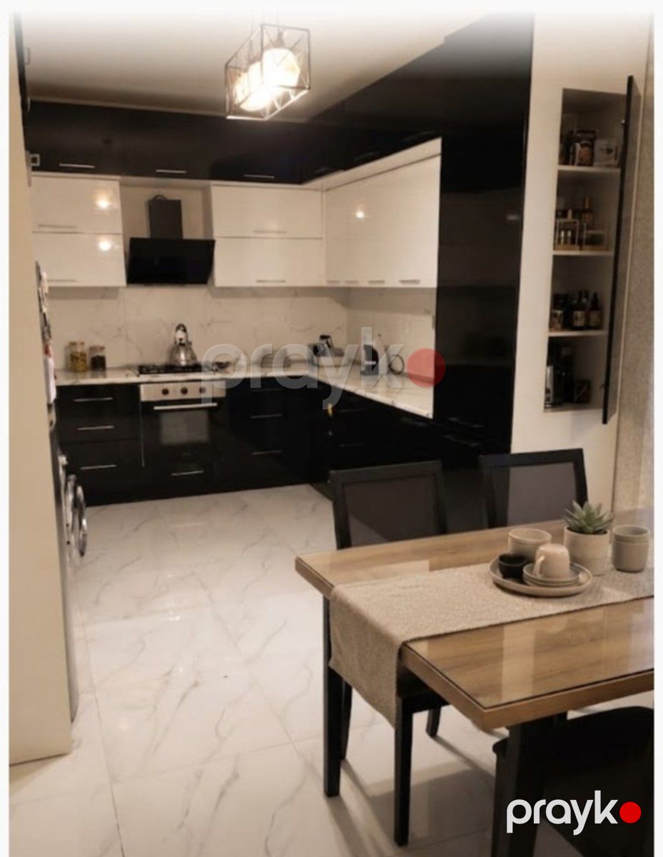 Satılır 4 otaqlı həyət evi/bağ evi 240 m² — Ev, villa, Bakı (2)