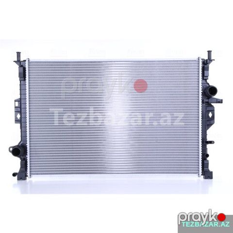 Ford focus su radiatoru — Bakı