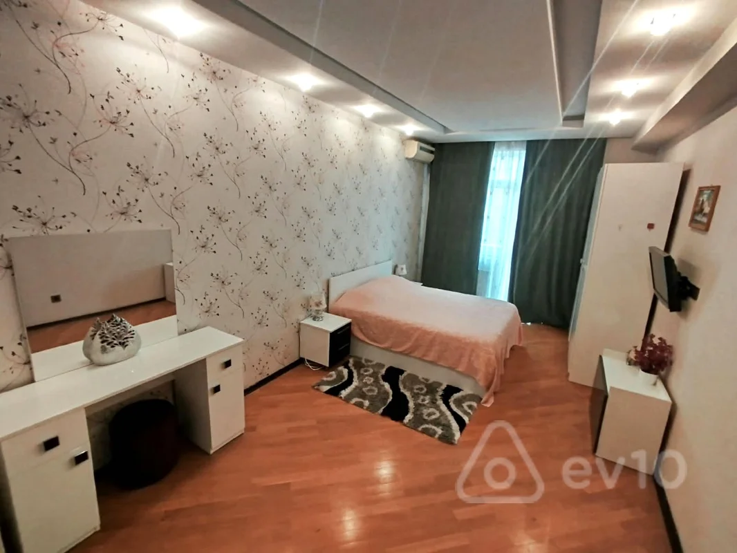 3 otaqlı mənzil, 130 m², Kövkəb Səfərəliyeva küçəsi — kirayə — Mənzil, Bakı (8)