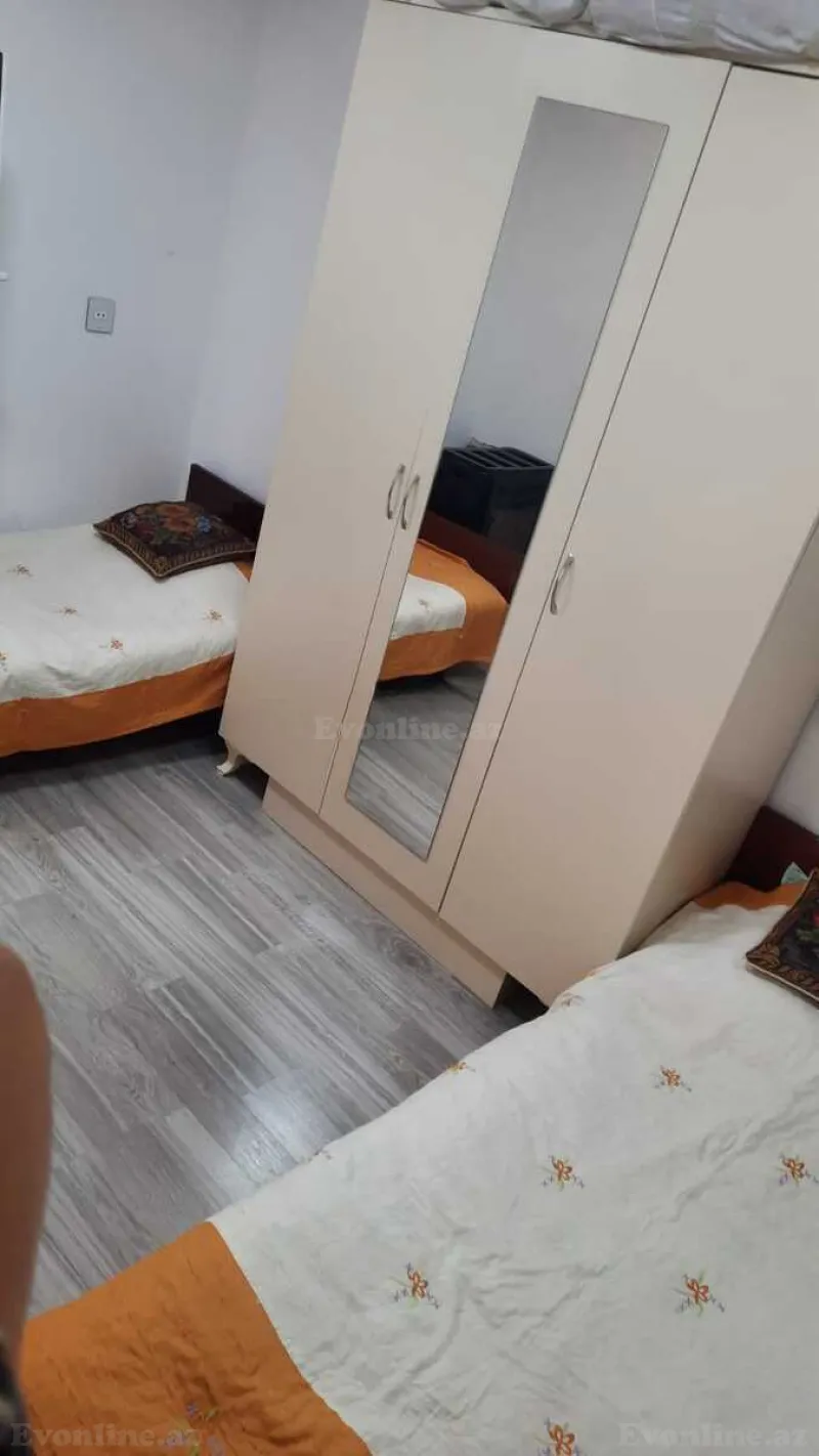 Kirayə verilir 1 otaqlı Mənzil Köhnə tikili 28 m² Bakı, Nərimanov r., 8 Noyabr m — Bakı