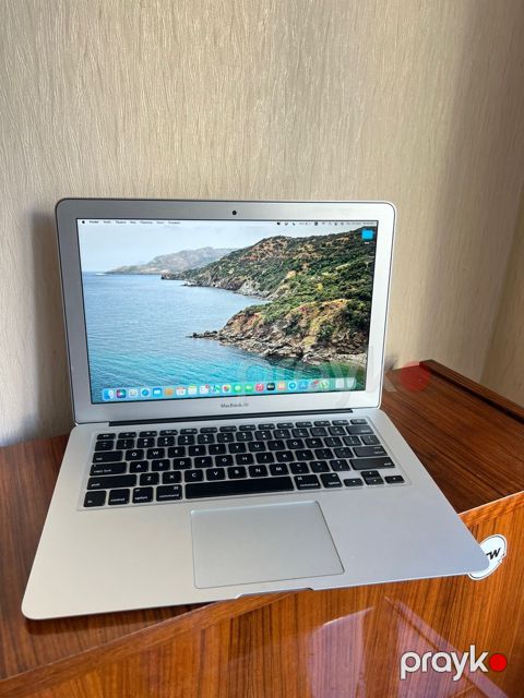 Macbook air 2017 — Bakı