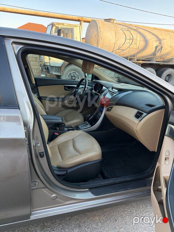 Hyundai Elantra, 1.8 L, 2013 il, 284 431 km — Avtomobillər, Bakı (6)