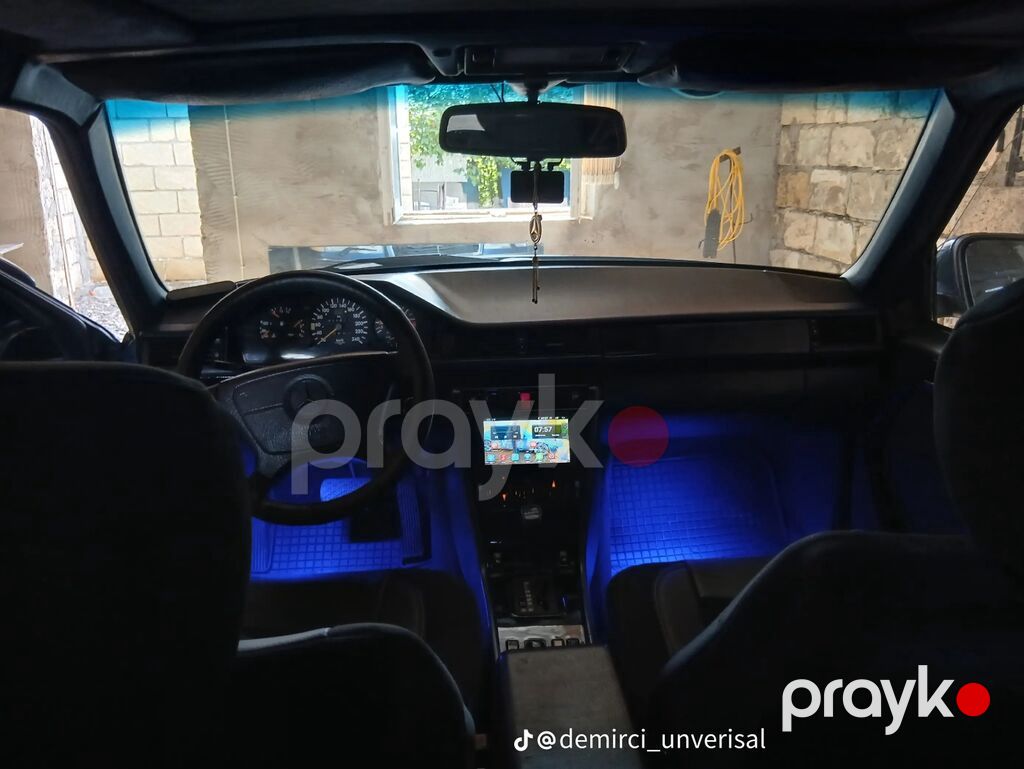 Mercedes-Benz sedan – satılır - Korpus: klassik W124 gövdə, tünd mavi — Avtomobillər, Astara (4)