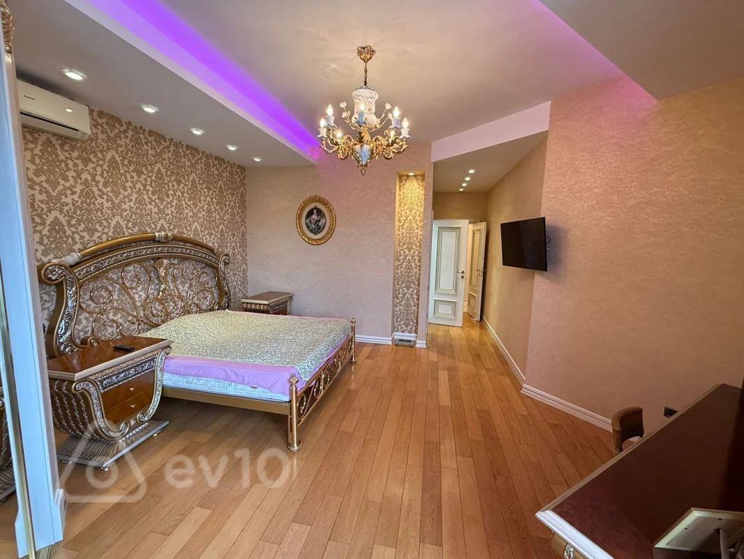 4 otaqlı mənzil, 234 m², Bülbül pr — Mənzil, Bakı (8)