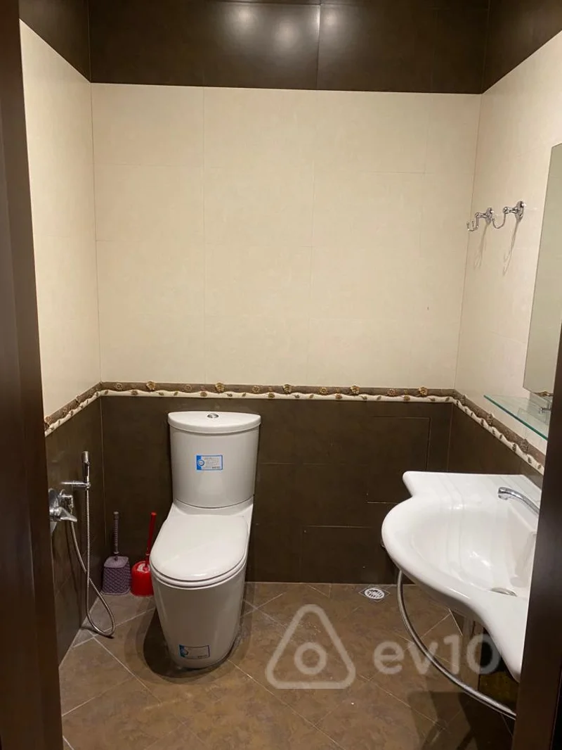 4 otaqlı mənzil, 210 m², Kazım Kazımzadə — kirayə — Mənzil, Bakı (5)