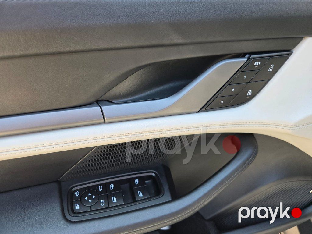 Porsche Taycan, 93.4 kWh, 2022 il, 26 000 km — Avtomobillər, Bakı (9)