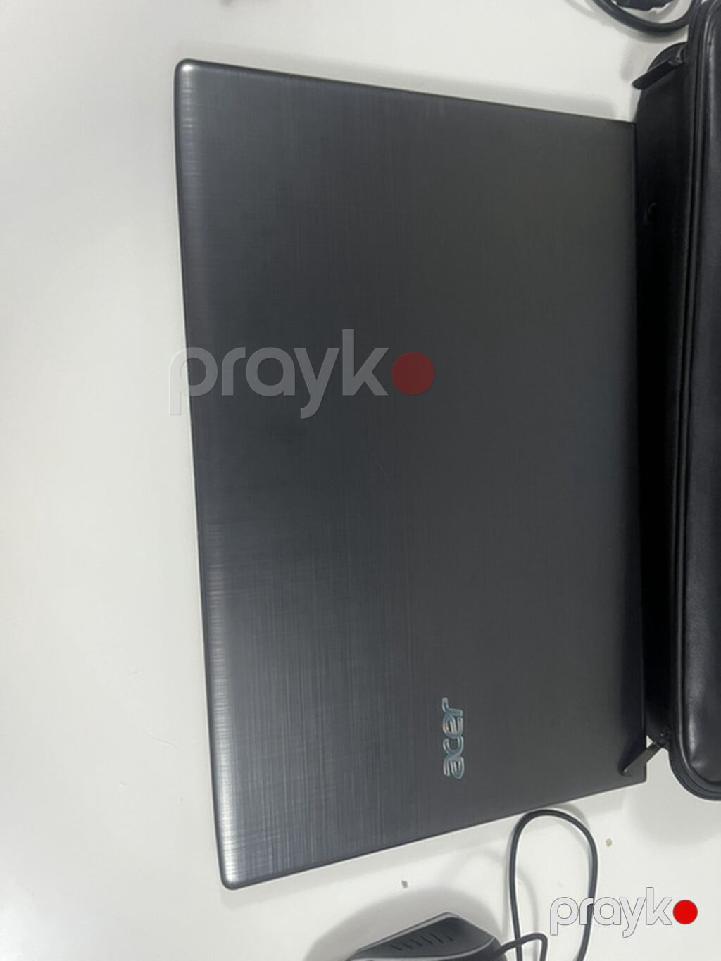 Vəzyəti idealdır şunur adaptır,cızığ qırığ heçne yoxdu.Acer Aspire — Acer, Bakı (7)