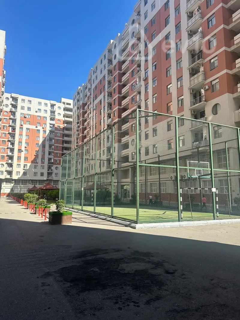3 otaqlı mənzil, 130 m², Bakı, bakı Əbdülvahab Salmanzadə 1058 — kirayə — Bakı