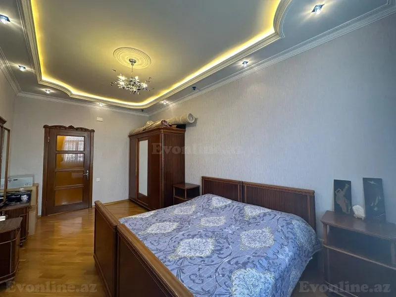 Satılır 3 otaqlı Mənzil Yeni tikili 145 m² Bakı, Yasamal r., İnşaatçılar m — Mənzil, Bakı (4)
