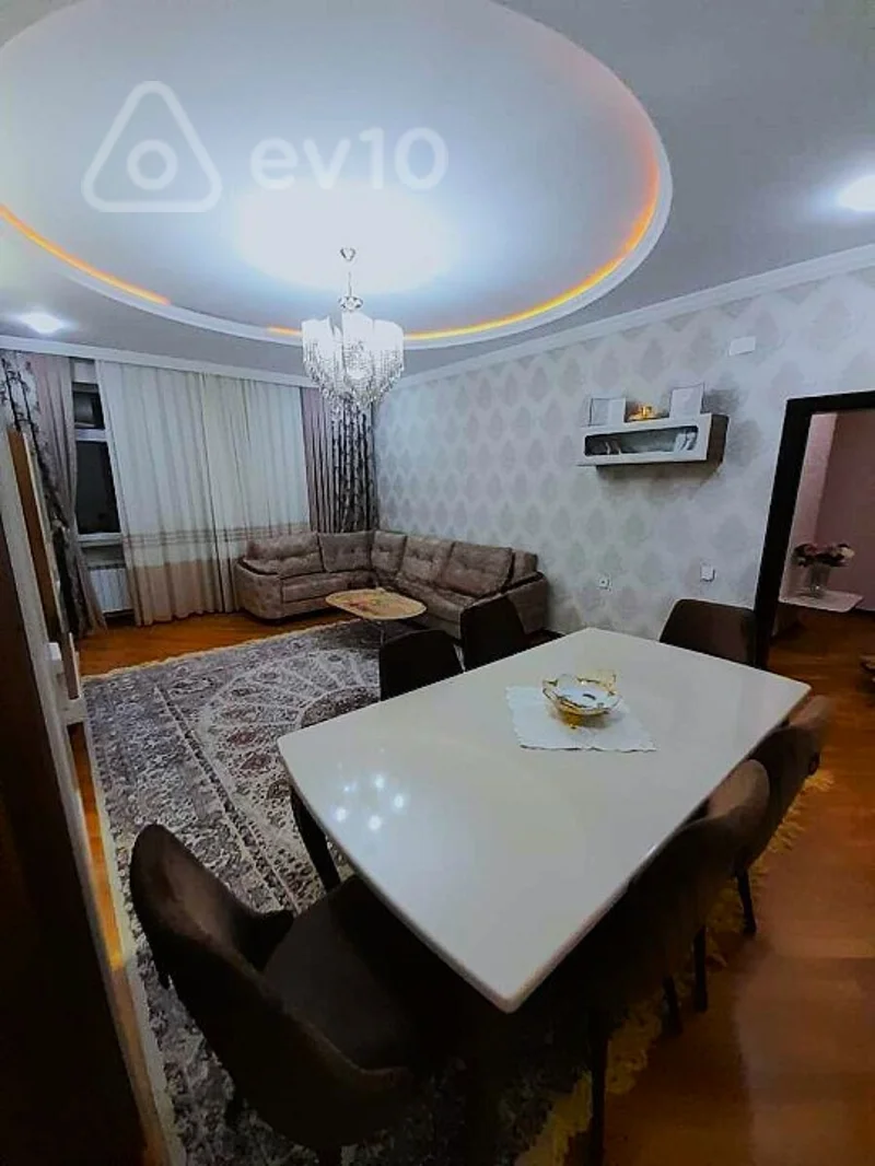 3 otaqlı mənzil, 130 m², Zahid Xəlilov küç — Bakı
