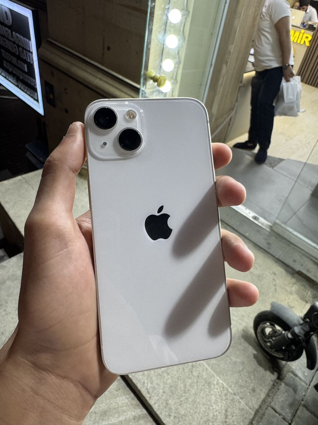 IPhone 13, 128 GB, Ağ, Barmaq izi, Simsiz şarj, Face ID — Apple iPhone, Bakı