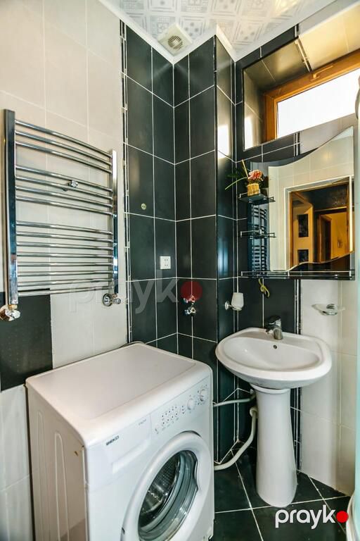 Satılır 10 otaqlı həyət evi/bağ evi 700 m² — Ev, villa, Bakı (11)