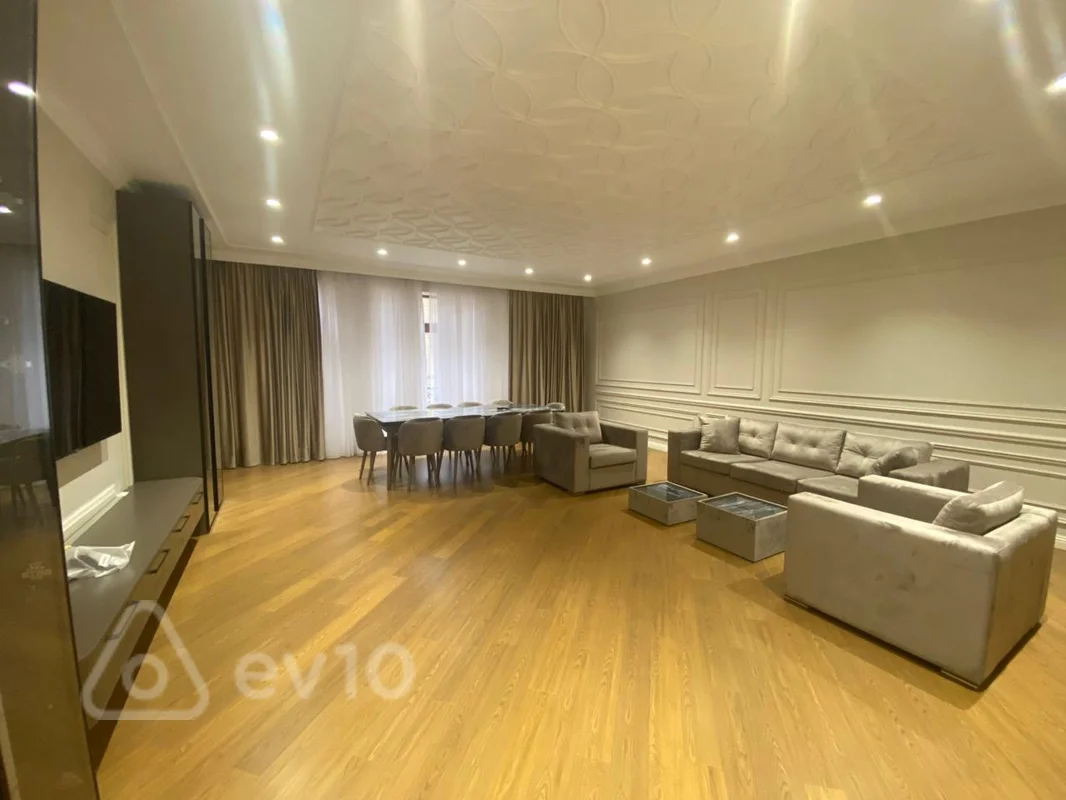 3 otaqlı mənzil, 202 m², Üzeyir hacibəyov — kirayə — Mənzil, Bakı (2)