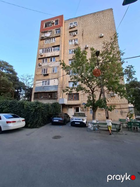 Satılır 3 otaqlı köhnə tikili 58 m² — Bakı