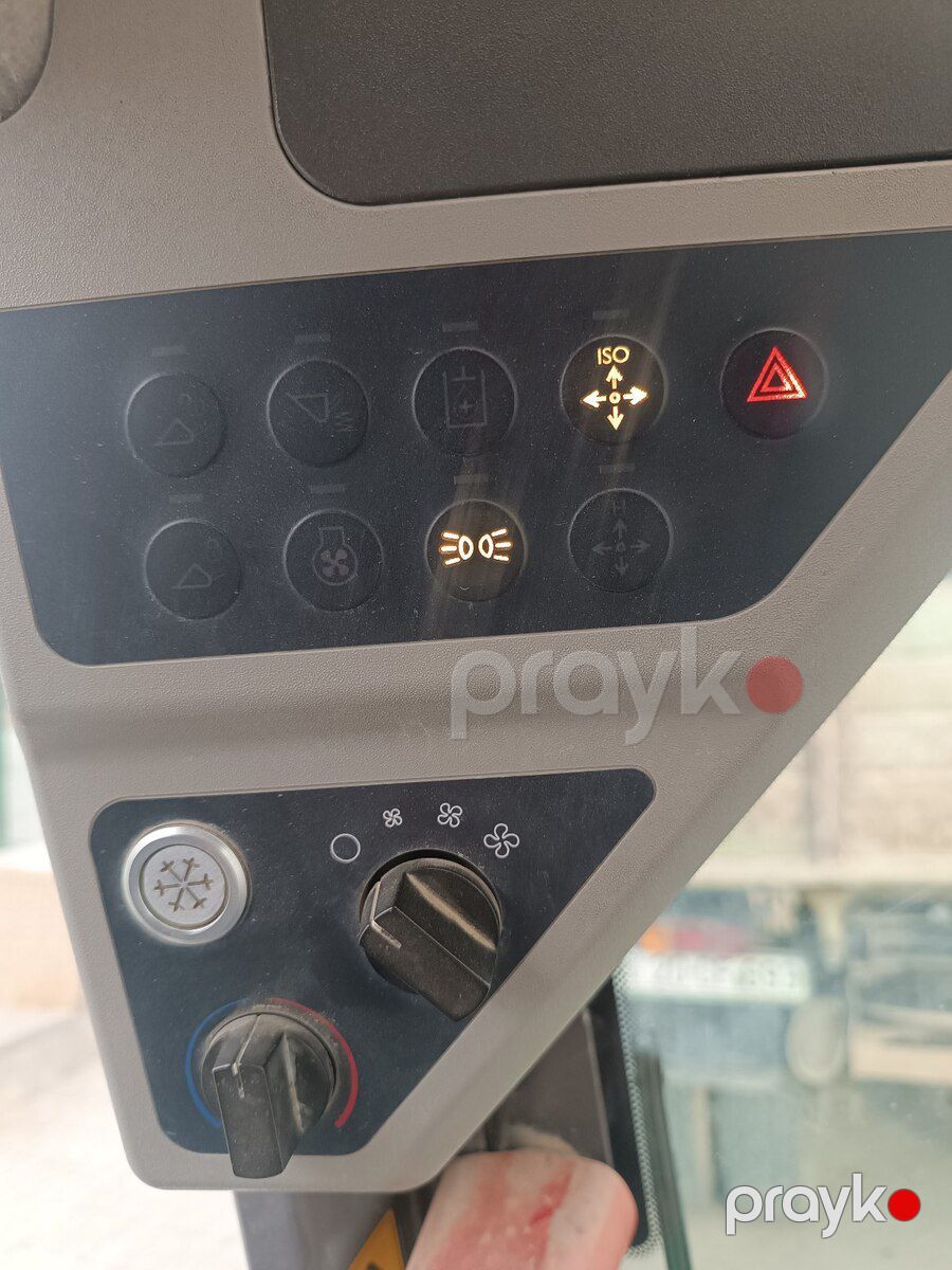 Ekskavator "Volvo", 2014 il — İnşaat texnikası, Gəncə (6)