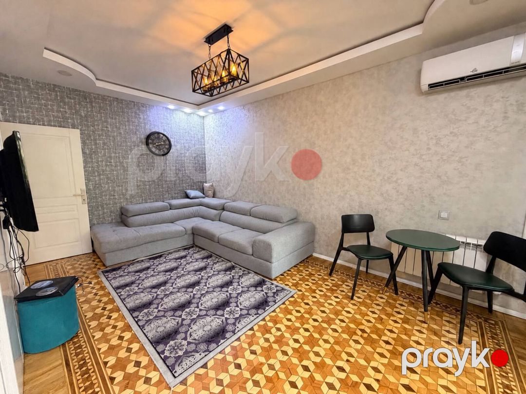 Satılır 4 otaqlı köhnə tikili 110 m² — Mənzil, Bakı (2)