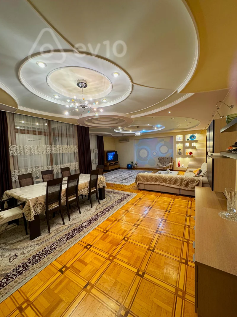 5 otaqlı mənzil, 245 m², Rəşid Behbudov pr — Mənzil, Bakı (2)