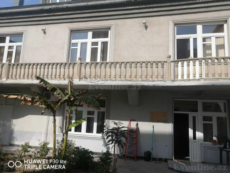 Kirayə verilir 10 otaqlı Həyət evi 300 m² Bakı, Nəsimi r., Gənclik m — Ev, villa, Bakı (2)