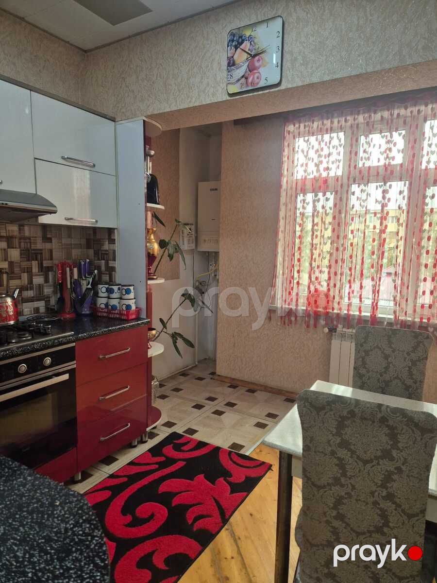 Satılır 4 otaqlı köhnə tikili 101 m² — Mənzil, Bakı (10)