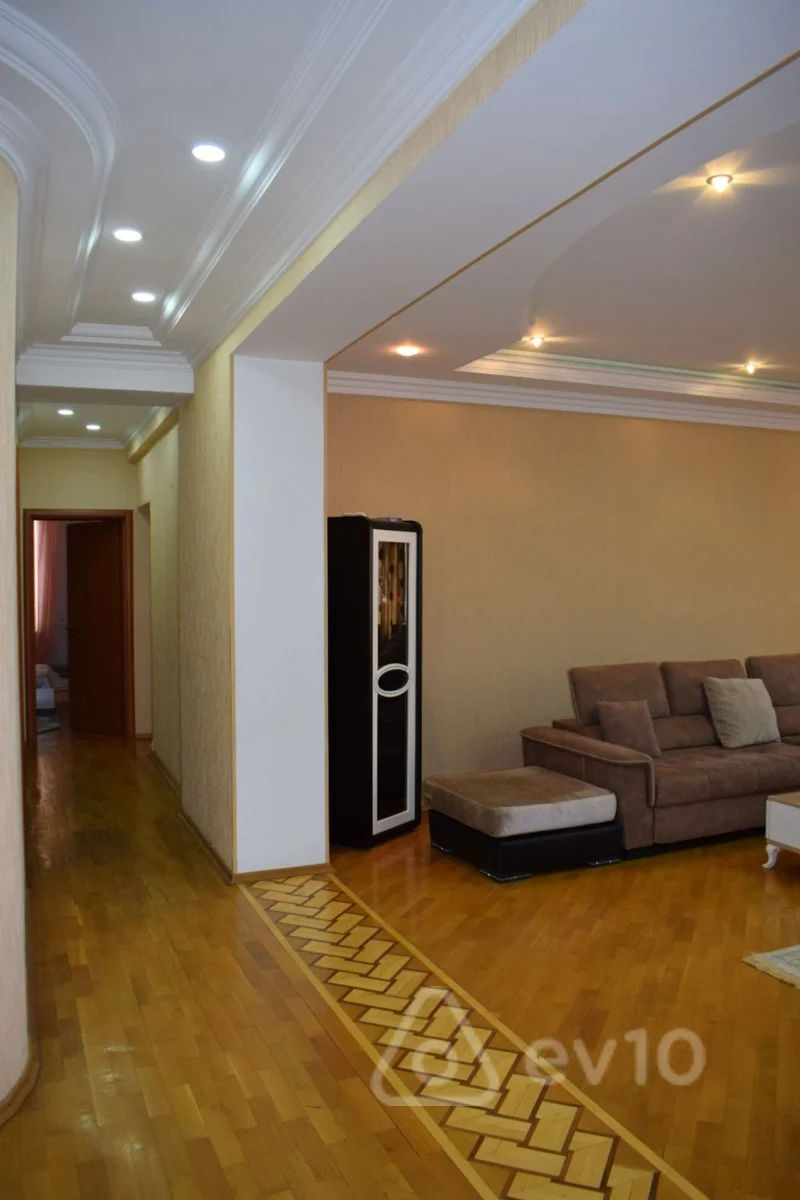 3 otaqlı mənzil, 140 m², Vladislav Plotnikov — kirayə — Mənzil, Bakı (3)