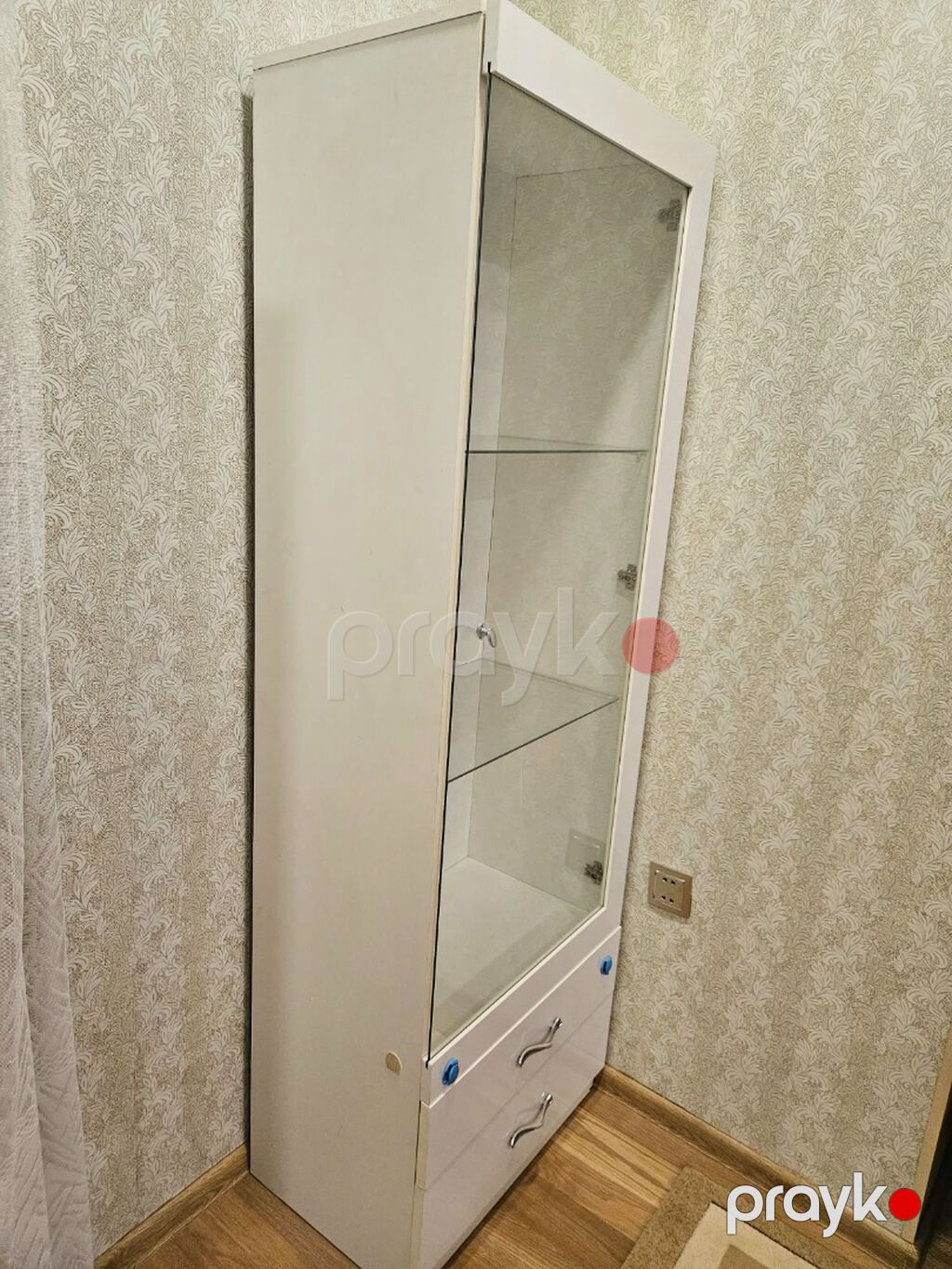 Ağ rəngli şüşə vitrİN şkafı - İki model: geniş və ensiz variant. - Ön — Şkaflar, Bakı (5)