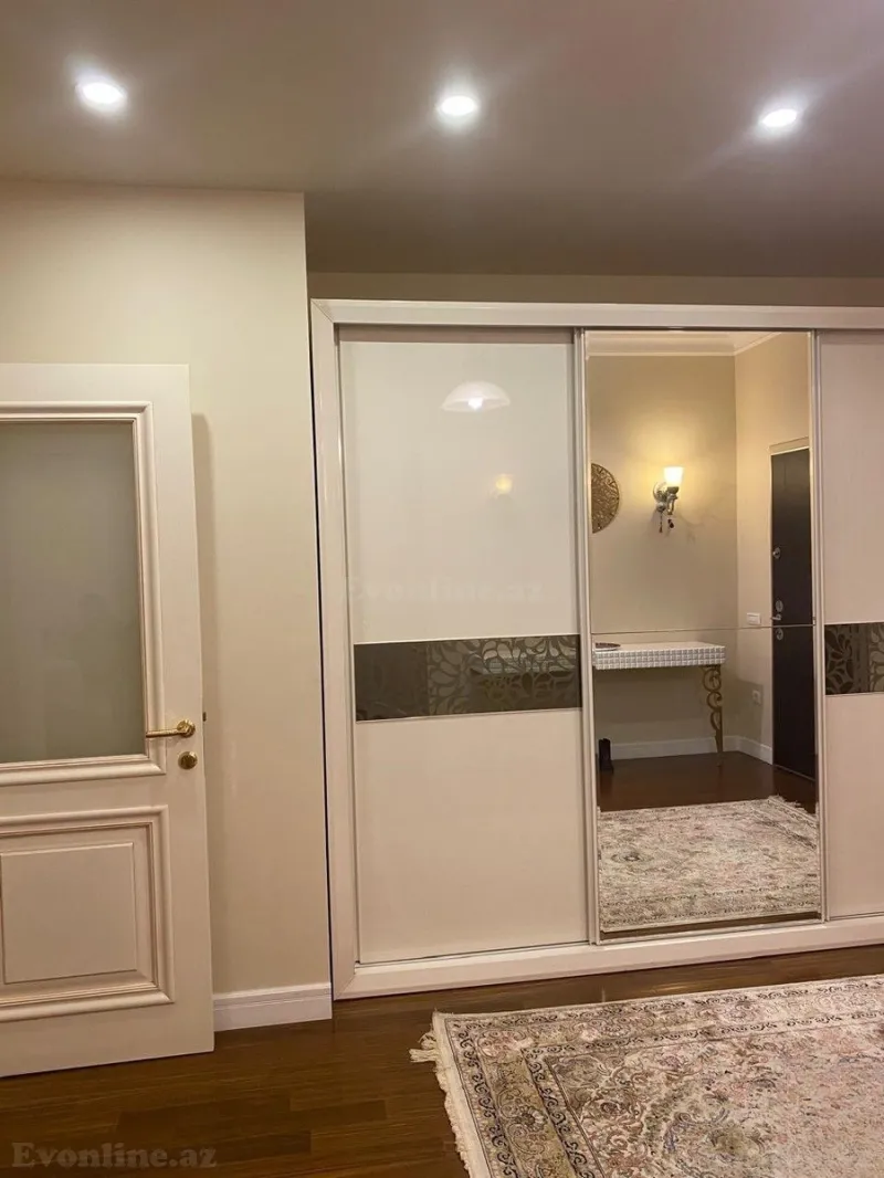 Kirayə verilir 3 otaqlı Mənzil Yeni tikili 150 m² Bakı, Yasamal r., Elmlər Akademiyası m — Mənzil, Bakı (3)