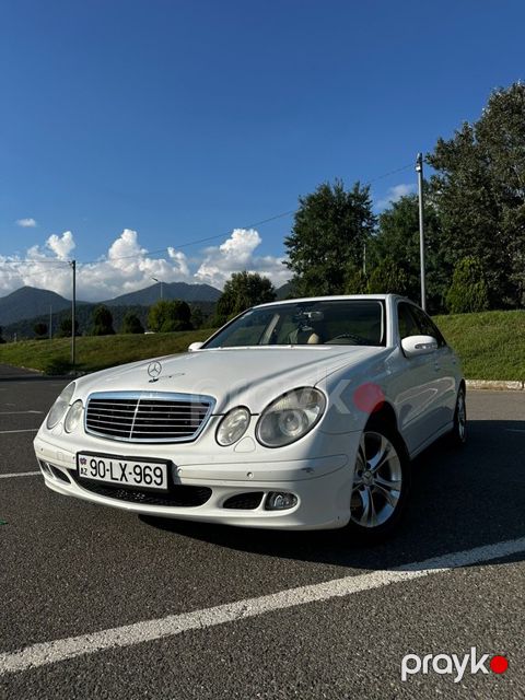Mercedes E 240, 2.6 L, 2005 il, 228 000 km — Qəbələ