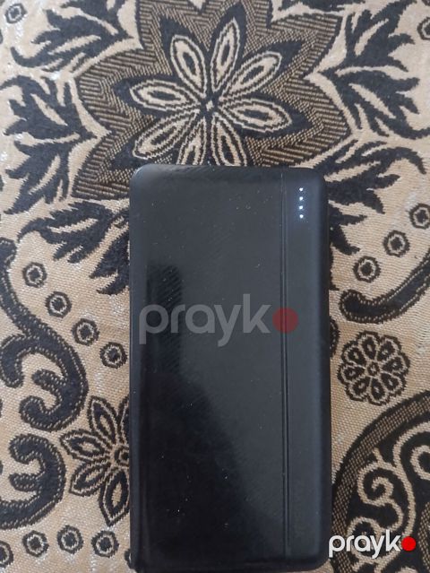 Portativ enerji bankı (powerbank), qara rəng. 20000-lik pover bank — Mehdiabad