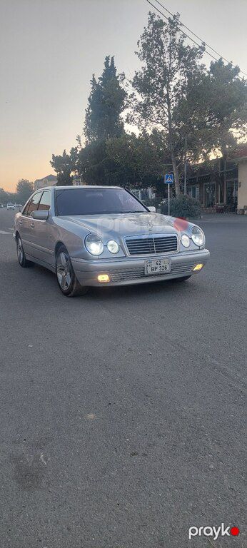 Mercedes E 200, 2.0 L, 1998 il, 420 000 km — Gəncə
