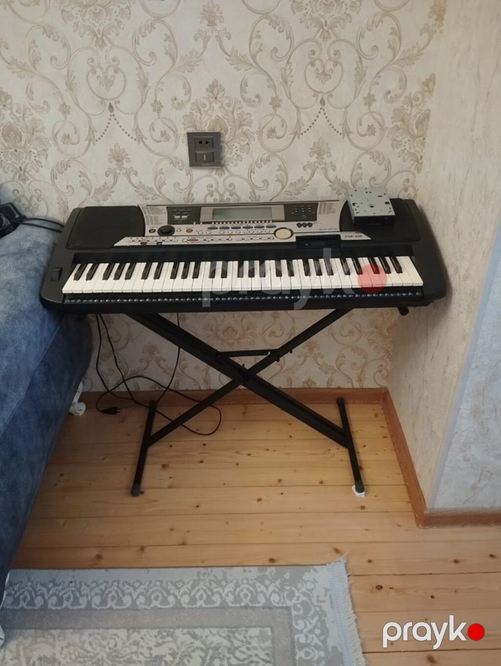 Yamaha PSR-550 sintezator Xüsusiyyətlər: - 61 ədəd tam ölçülü klaviş — Pianino və digər klaviş alətləri, Bakı (3)