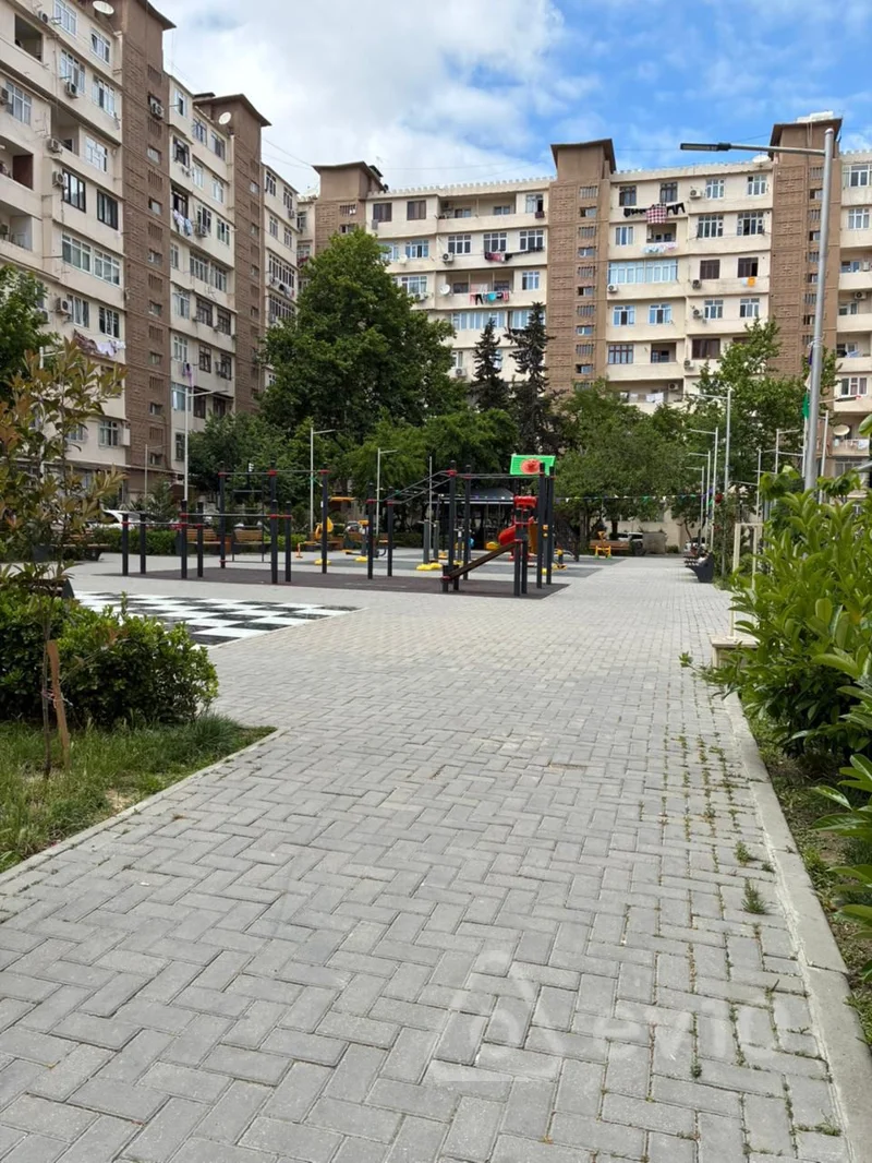 4 otaqlı mənzil, 110 m², Əsəd Əhmədov küçəsi — Bakı