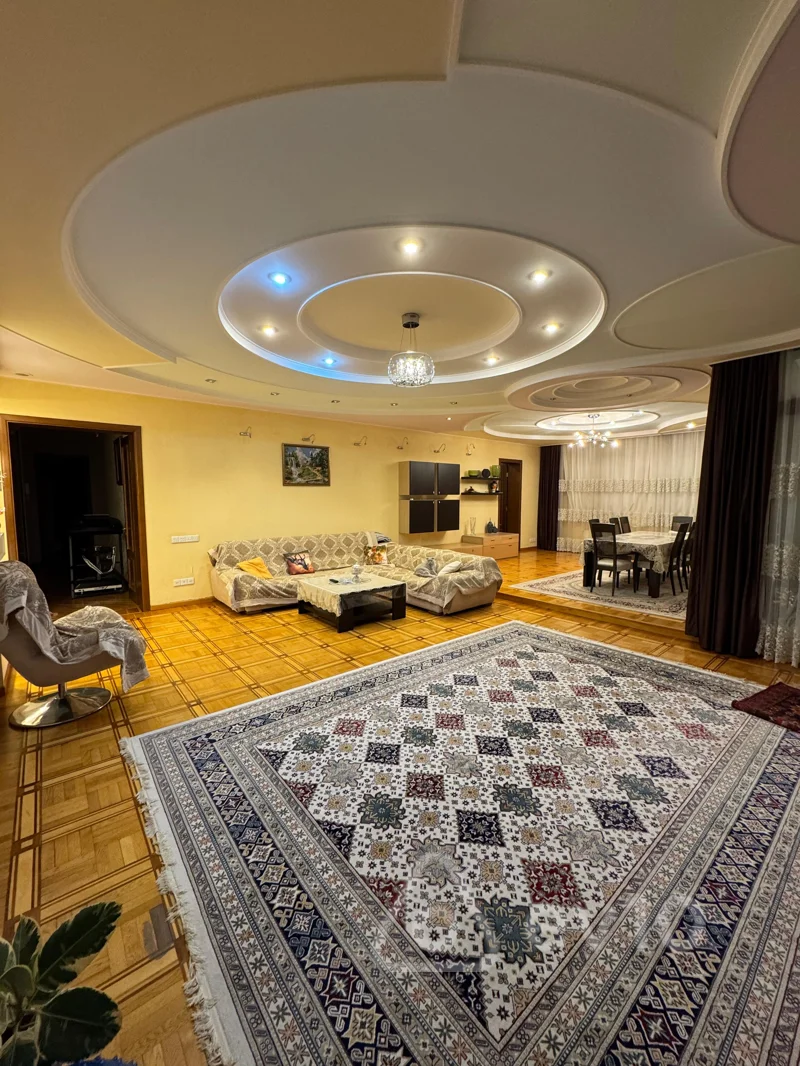 5 otaqlı mənzil, 245 m², Rəşid Behbudov pr — Mənzil, Bakı (3)