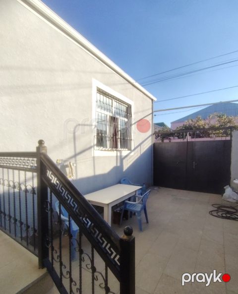 Satılır 2 otaqlı həyət evi/bağ evi 50 m² — Bakı
