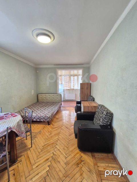 Satılır 1 otaqlı köhnə tikili 35 m² — Bakı