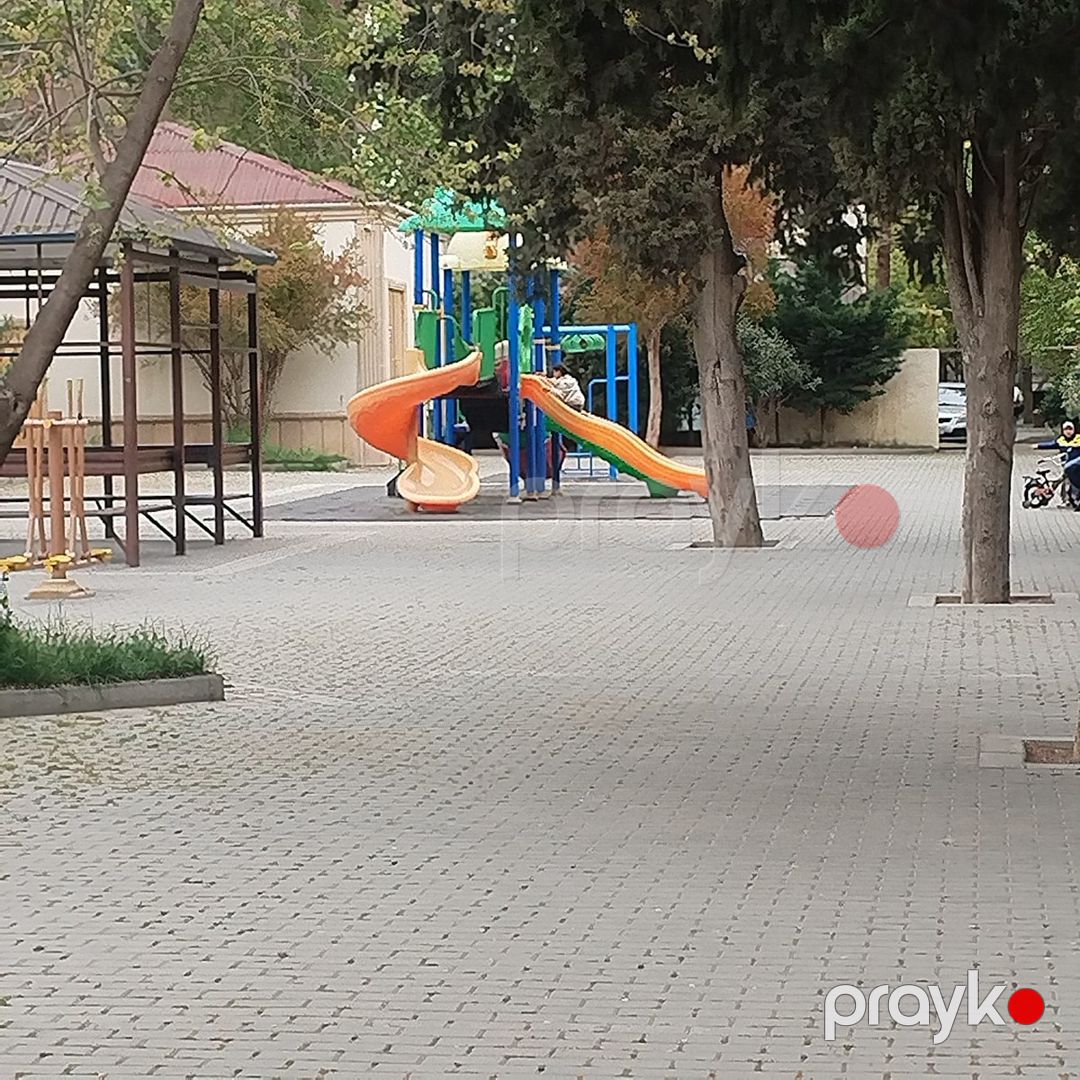 Satılır 2 otaqlı köhnə tikili 60 m² — Mənzil, Bakı (2)