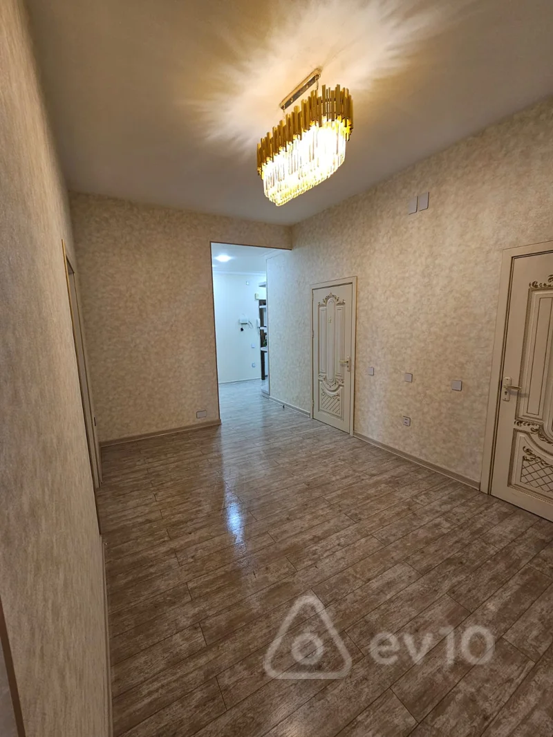 3 otaqlı mənzil, 110 m², Yasamal rayon Fuad Ibrahimbəyov küçəsində — Mənzil, Bakı (2)