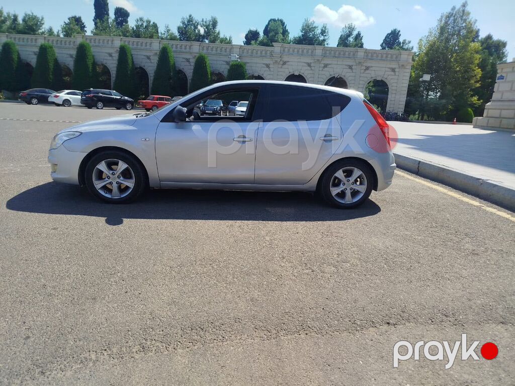 Hyundai i30: 1.6 l 2008 il Hetçbek 77-HM-513 — Avtomobillər, Bakı (3)