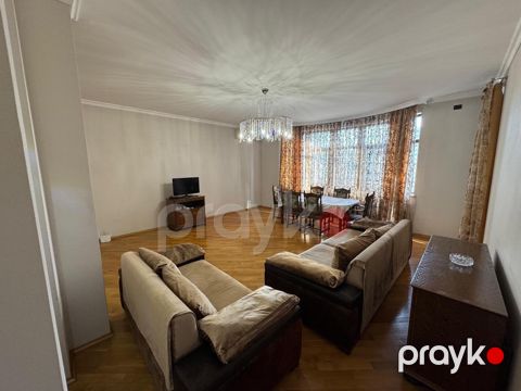 İcarəyə verilir 3 otaqlı yeni tikili 150 m²