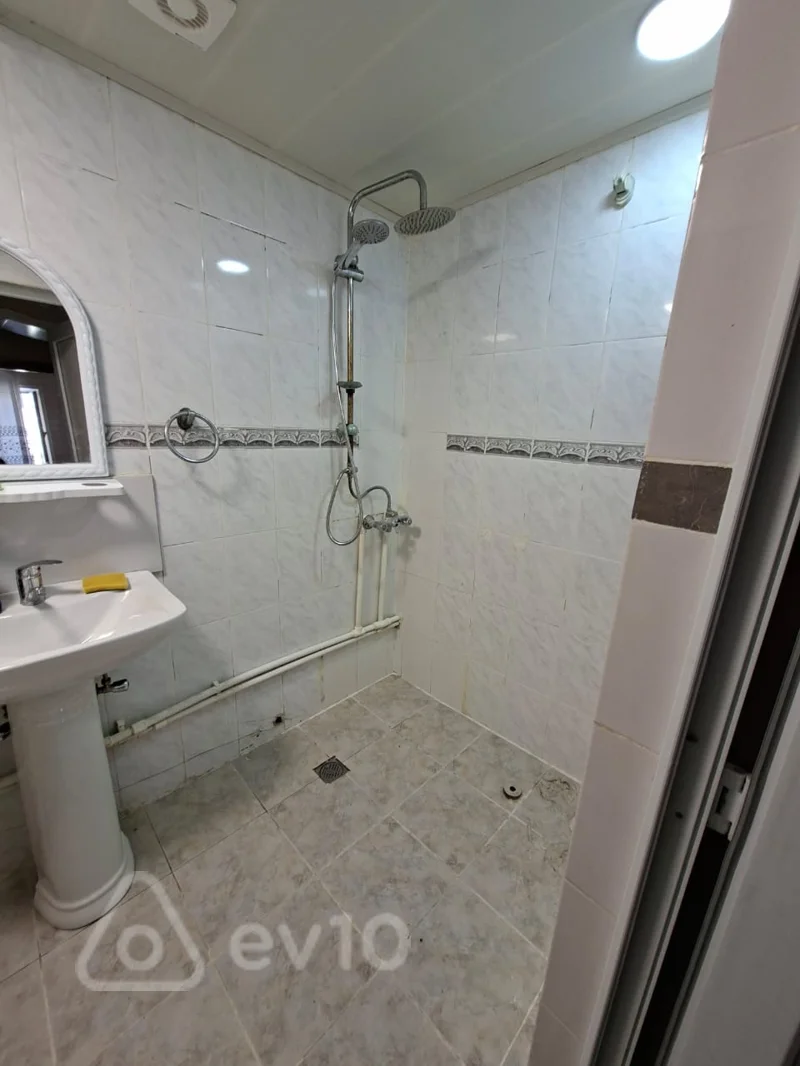 3 otaqlı mənzil, 60 m², İnşaatçılar metrosu — kirayə — Mənzil, Bakı (5)