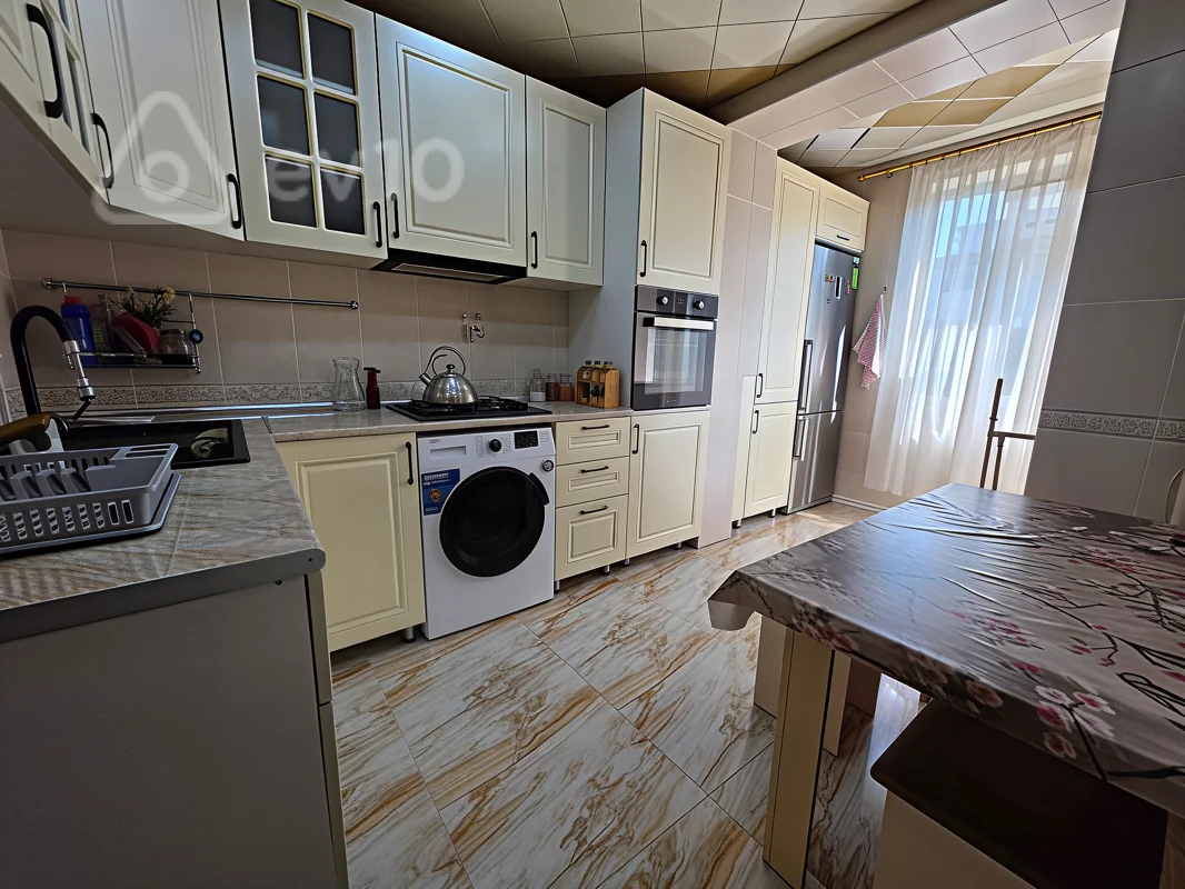 3 otaqlı mənzil, 90 m², Şərifzadə küçəsi — kirayə — Mənzil, Bakı (3)