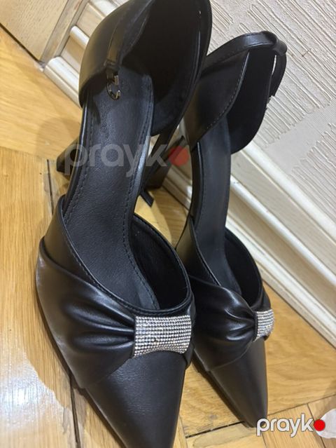 80e almisam 60azn satiram. Model olaraq cox gozeldi.Hec — Bakı