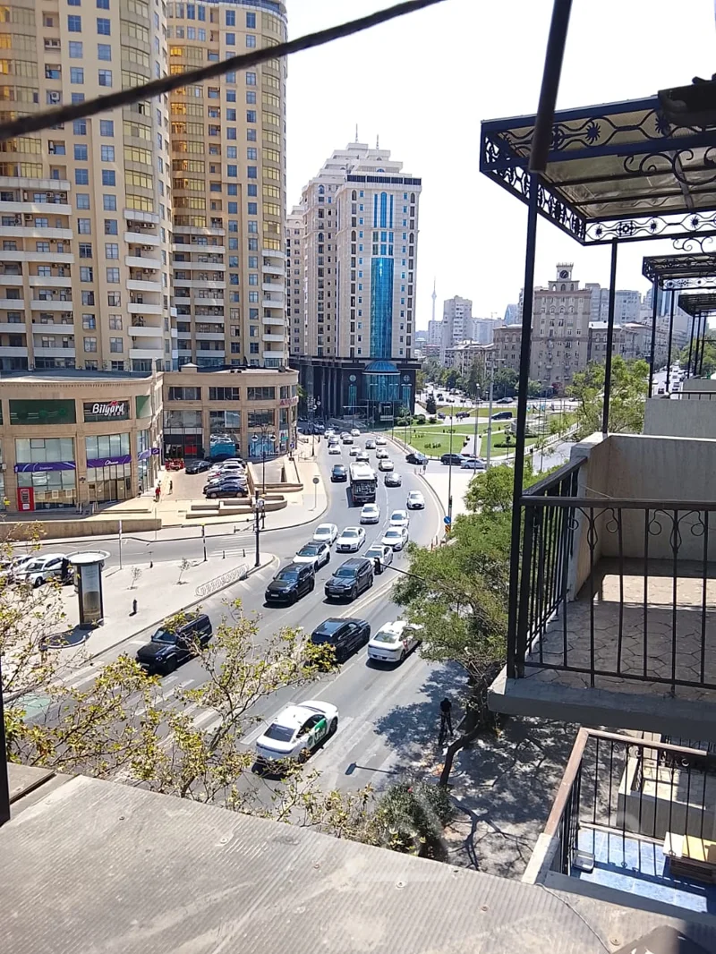 3 otaqlı mənzil, 65 m², Bakı Məhəmməd Naxçıvani küç — kirayə — Mənzil, Bakı (2)