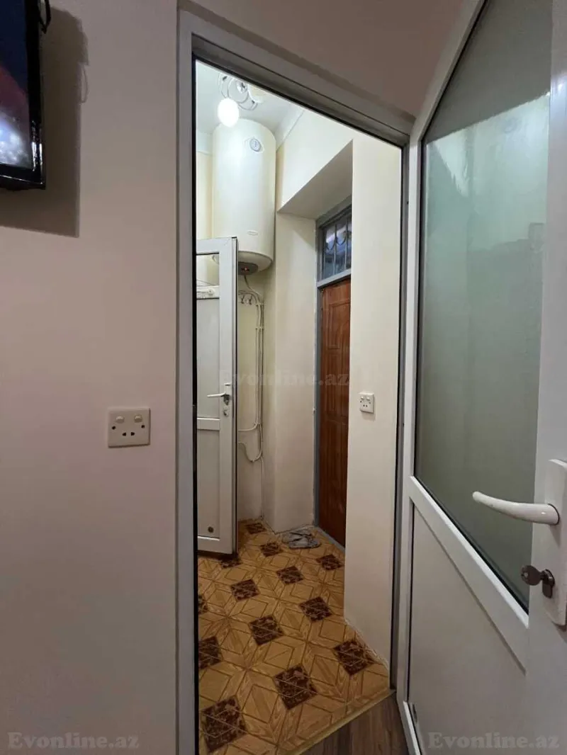 Kirayə verilir 1 otaqlı Həyət evi 20 m² Bakı, Binəqədi r., Azadlıq prospekti m., M.Ə.Rəsulzadə — Bakı