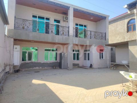 Satılır 4 otaqlı həyət evi/bağ evi 240 m² — Bakı
